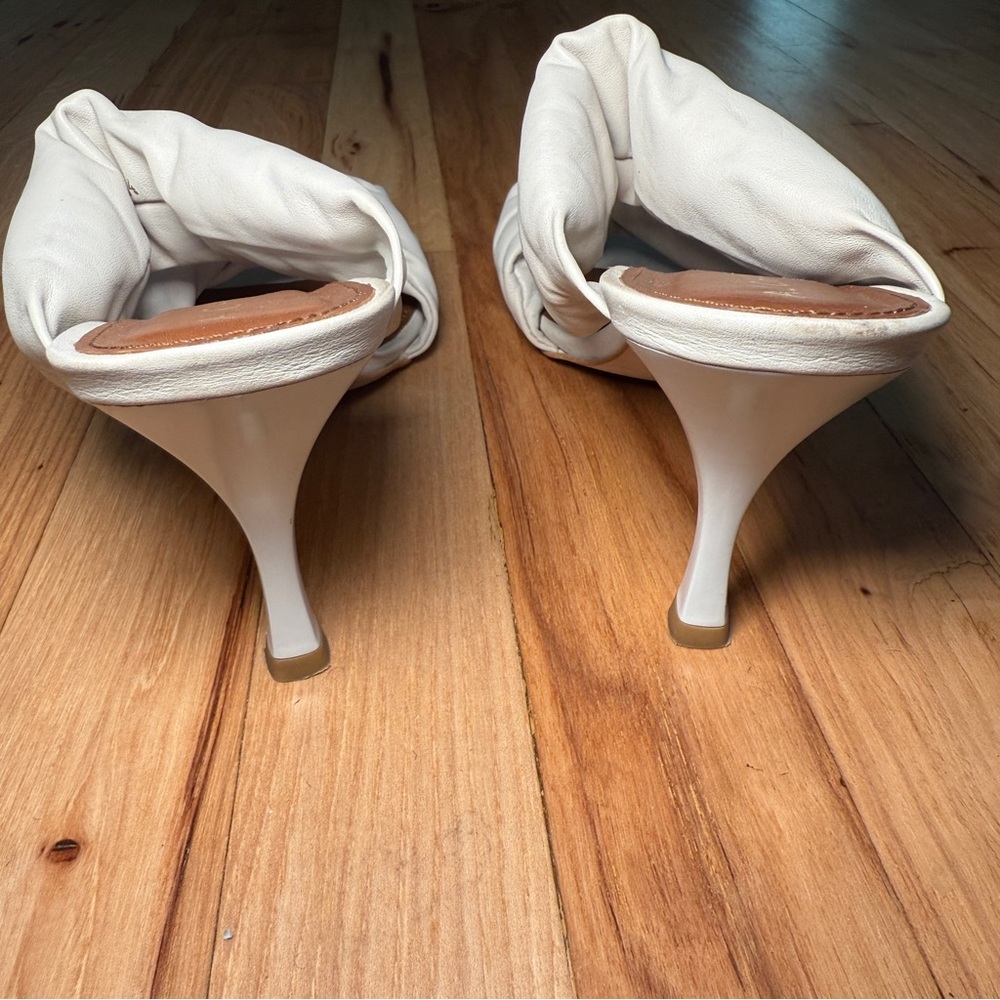 Alohas Twist Leather Heeled Sandal - Picture 5 of 14
